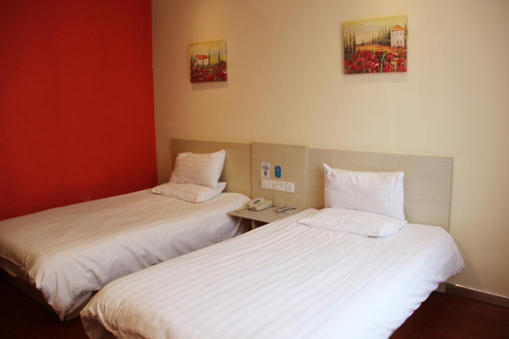 Hanting Hotel Shanghai South Railway Station Luoxiang Road Branch الغرفة الصورة